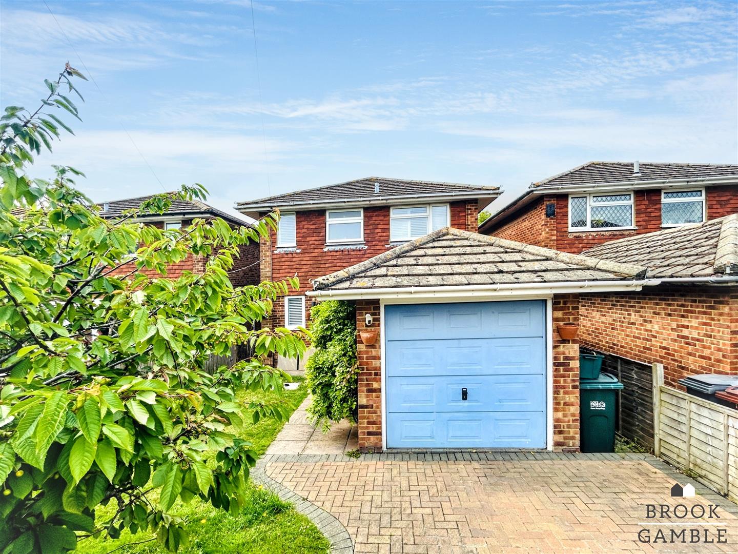 4 Bedroom House - Detached. Northbourne Road in Eastbourne, East Sussex 25